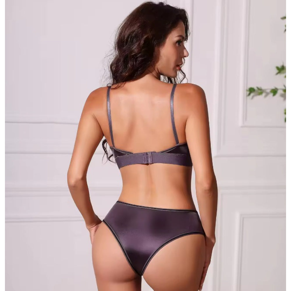 Style And Trendy Women’s Sexy Luxury Lingerie Bra And Thong Set
