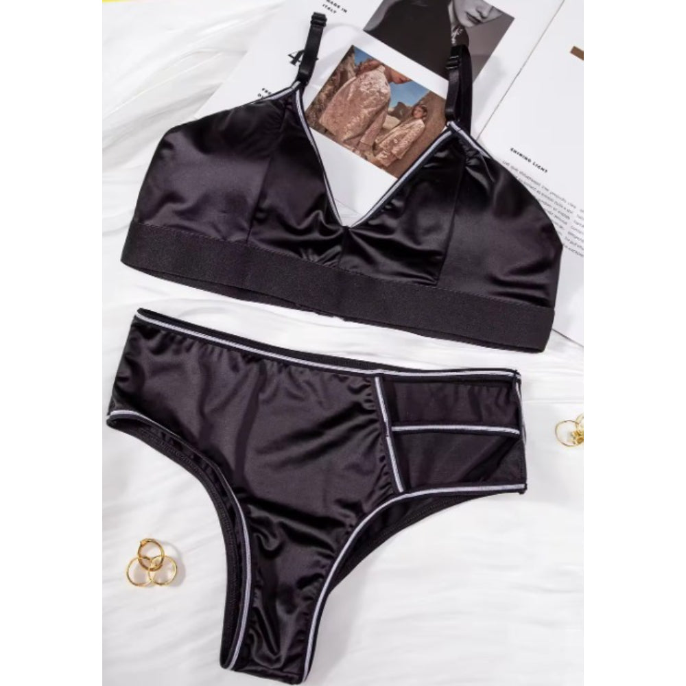 Style And Trendy Women’s Sexy Luxury Lingerie Bra And Thong Set